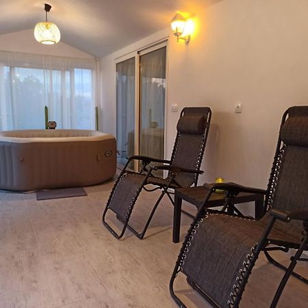 Holiday House Vela Vrta Sveti Ivan Dobrinjski Buitenkant foto