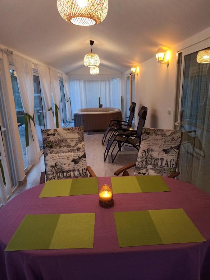 Holiday House Vela Vrta Sveti Ivan Dobrinjski Buitenkant foto