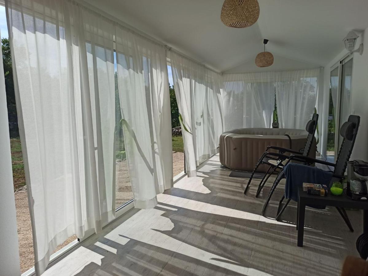 Holiday House Vela Vrta Sveti Ivan Dobrinjski Buitenkant foto