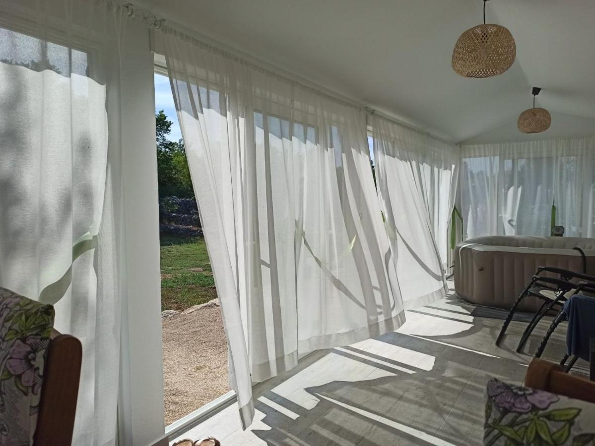 Holiday House Vela Vrta Sveti Ivan Dobrinjski Buitenkant foto